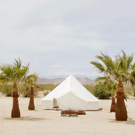 The Castle House Estate Hotel Joshua Tree Exterior photo