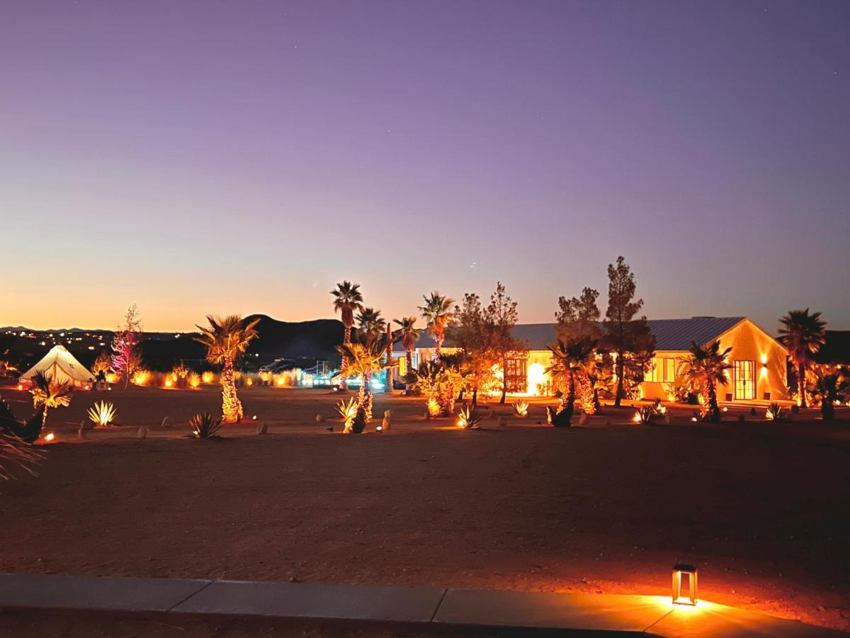 The Castle House Estate Hotel Joshua Tree Exterior photo