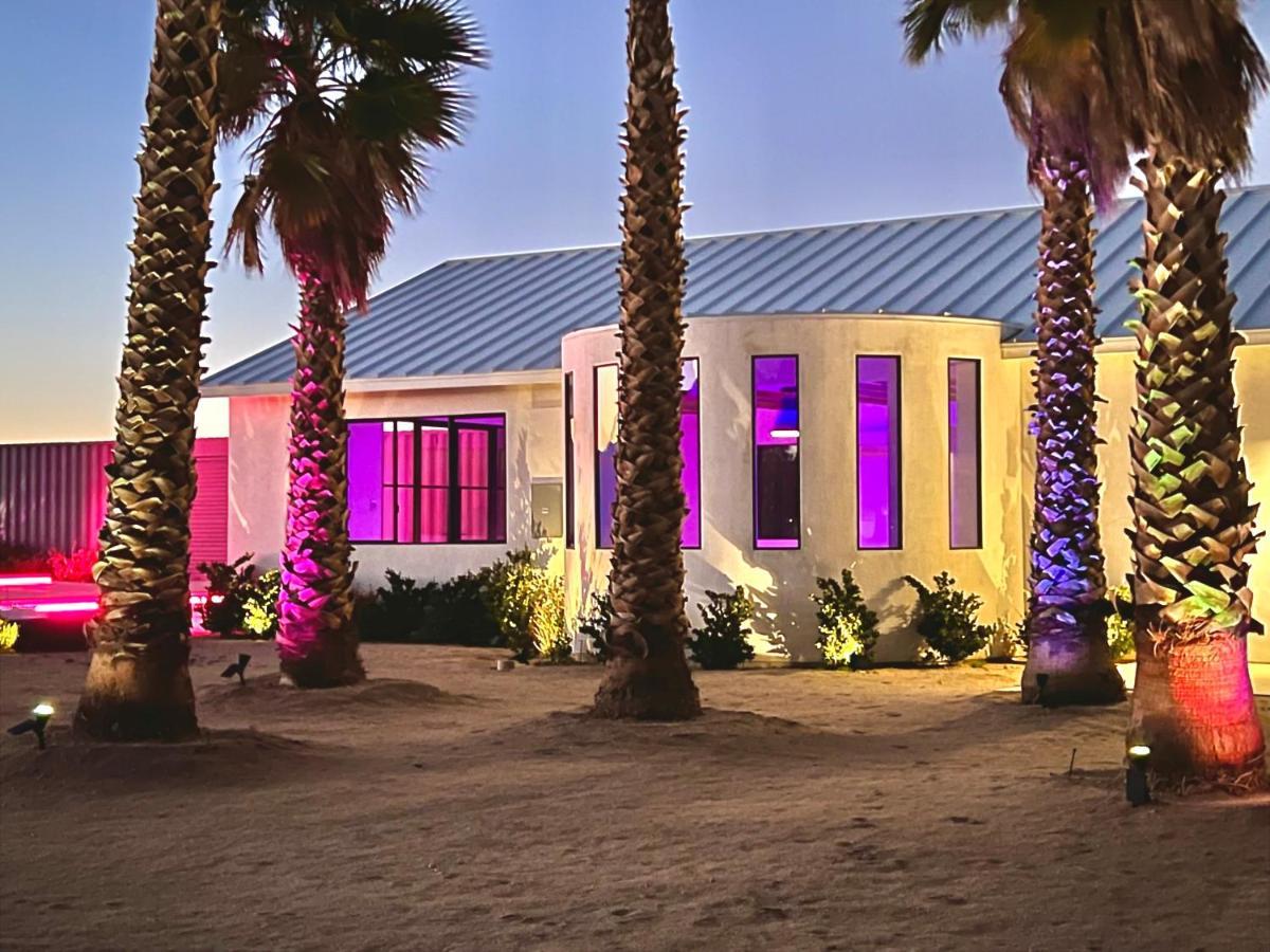 The Castle House Estate Hotel Joshua Tree Exterior photo