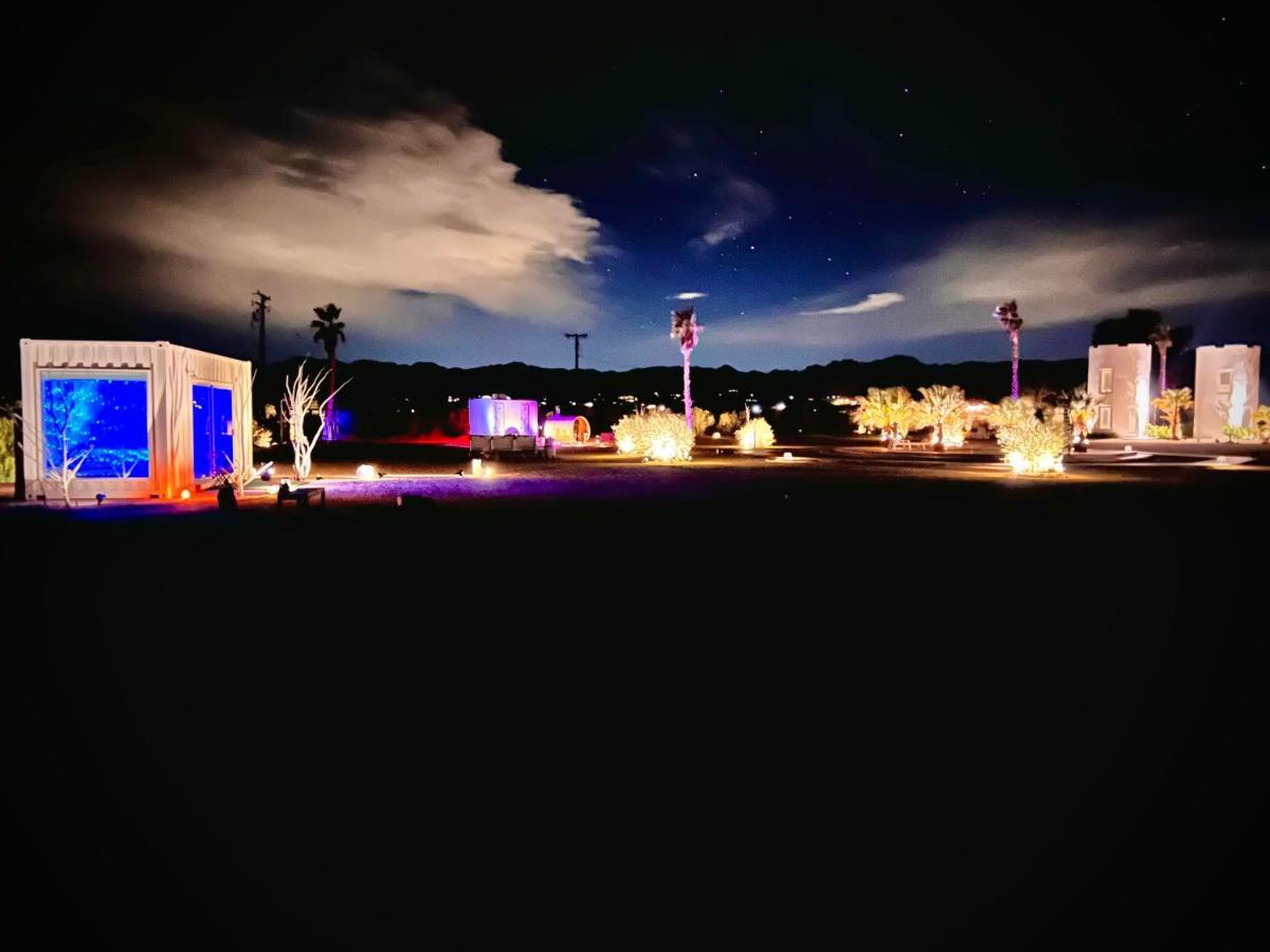 The Castle House Estate Hotel Joshua Tree Exterior photo