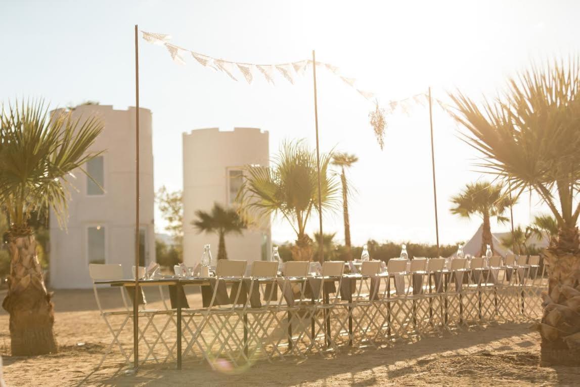 The Castle House Estate Hotel Joshua Tree Exterior photo